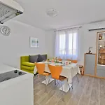 Lägenhet Tonik Zadar